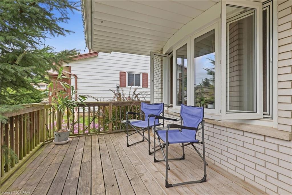 18 Forest Glen Court Property Photo 2