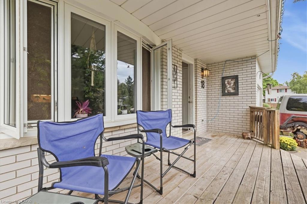 18 Forest Glen Court Property Photo 3