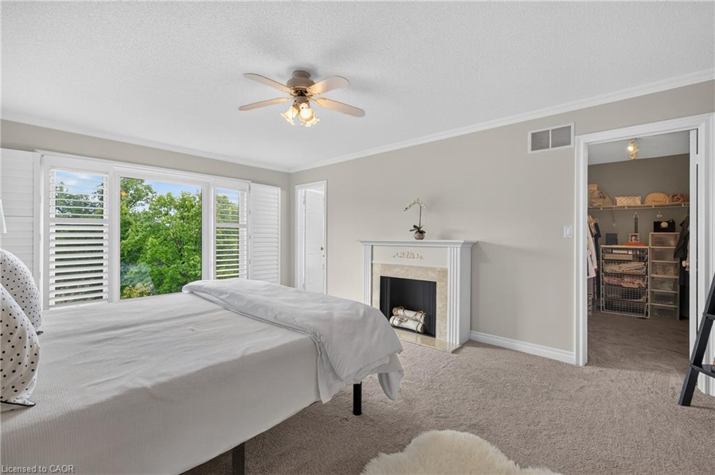 112 Fairwood Place W Property Photo 26