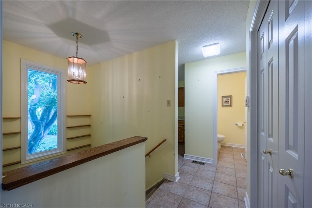 68 Royal Oak Drive Property Photo 25