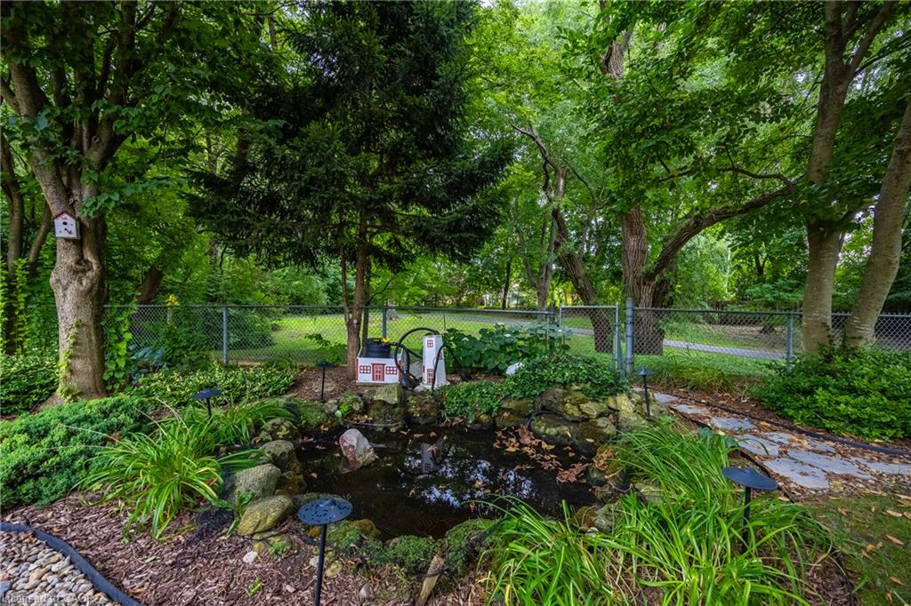 68 Royal Oak Drive Property Photo 40