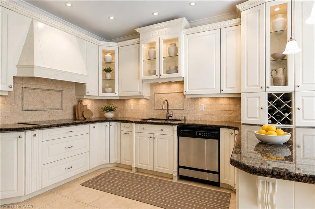 23 Chisholm Street Property Photo 6