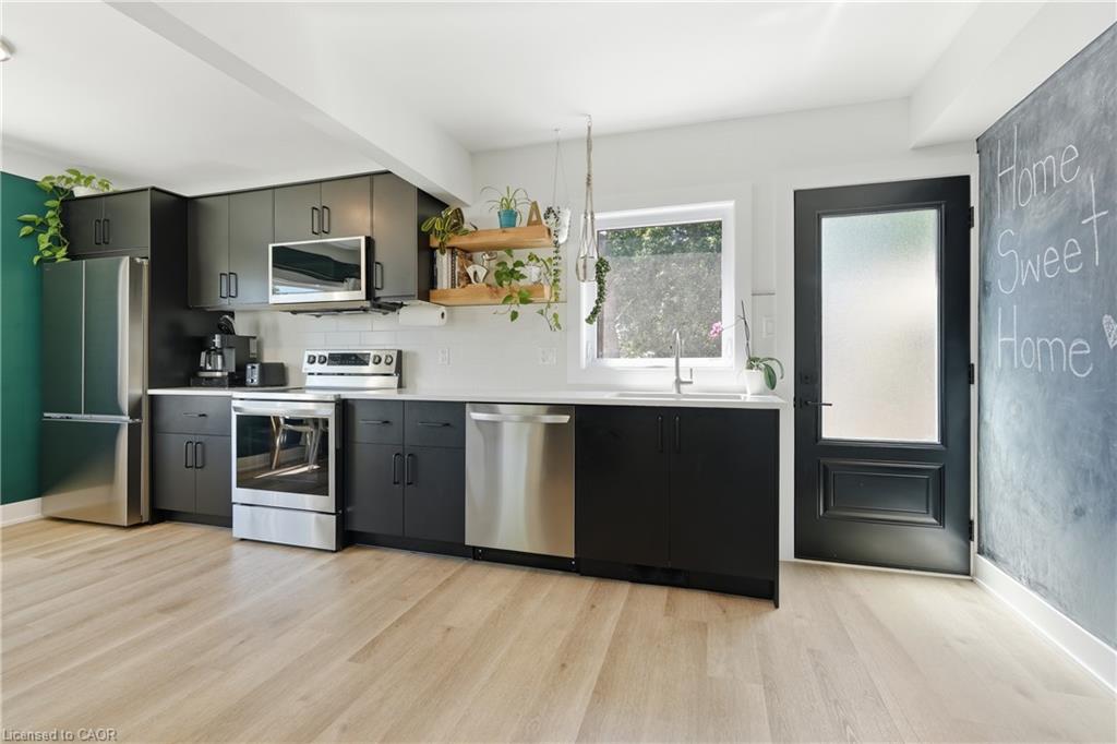 6680 Mcleod Road Property Photo 10