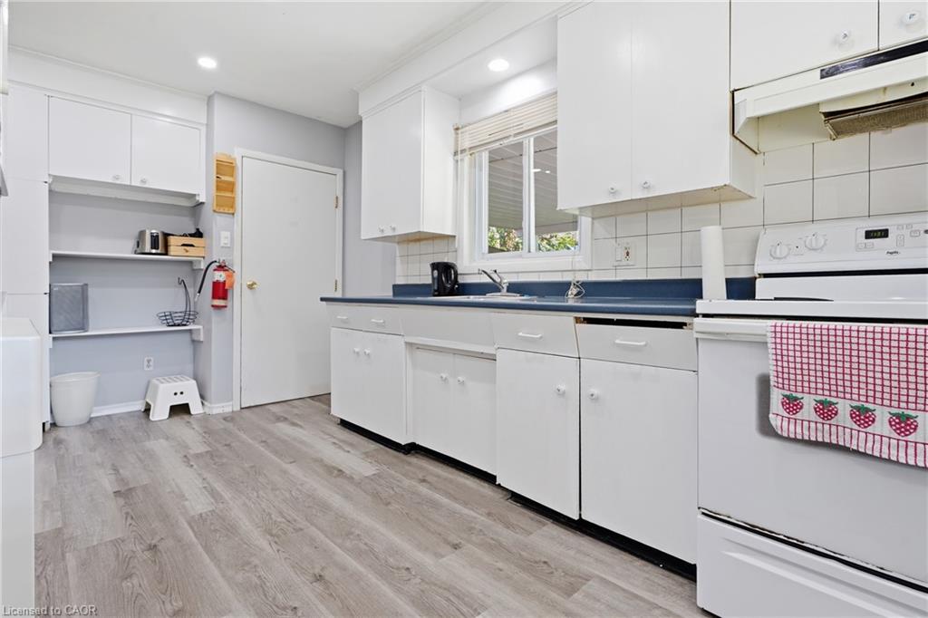 38 High Street Property Photo 16