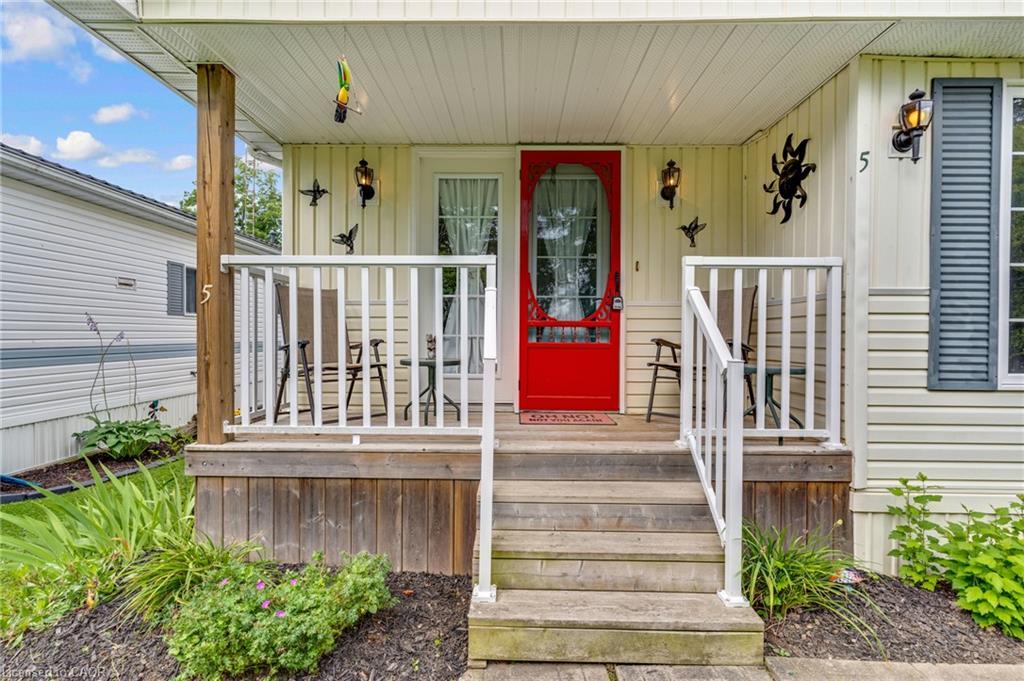 5 Willowdale Road Property Photo 2