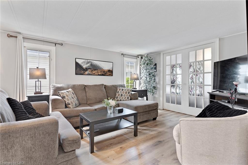 5 Willowdale Road Property Photo 3
