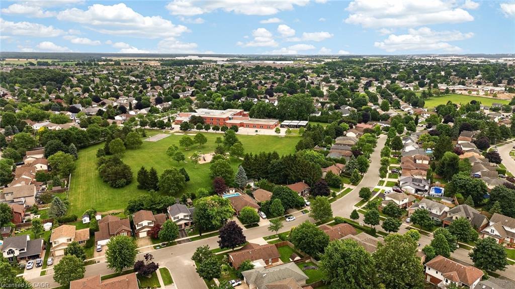 27 Sioux Crescent Property Photo 44