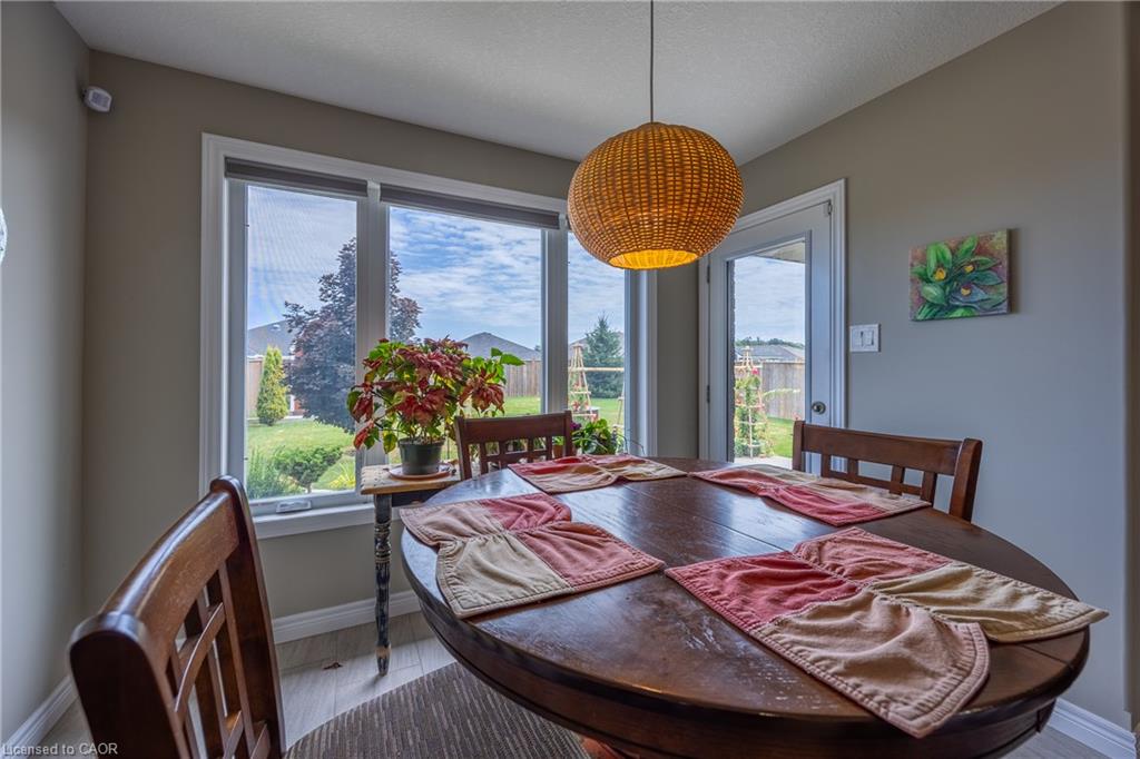 7 Stonebridge Place Property Photo 12