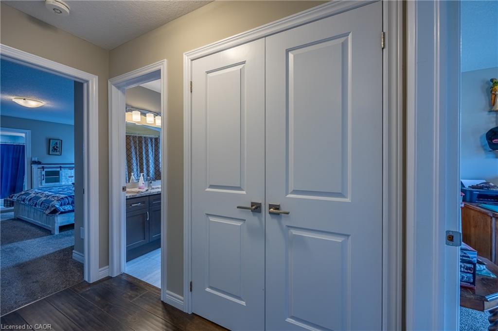 7 Stonebridge Place Property Photo 15