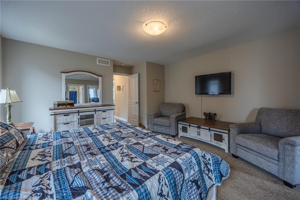 7 Stonebridge Place Property Photo 20