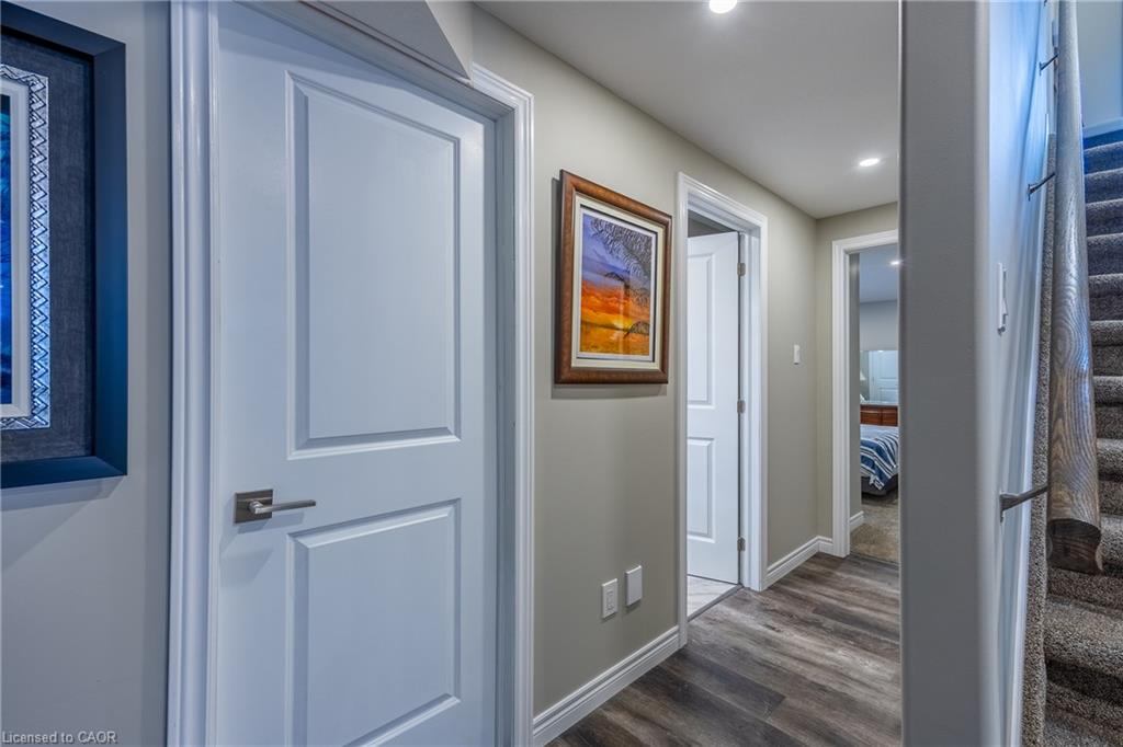 7 Stonebridge Place Property Photo 28