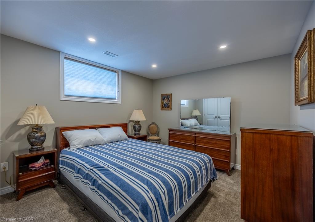 7 Stonebridge Place Property Photo 30