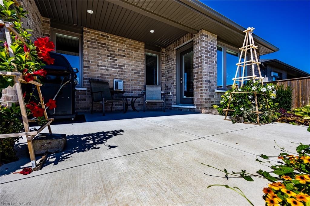 7 Stonebridge Place Property Photo 34
