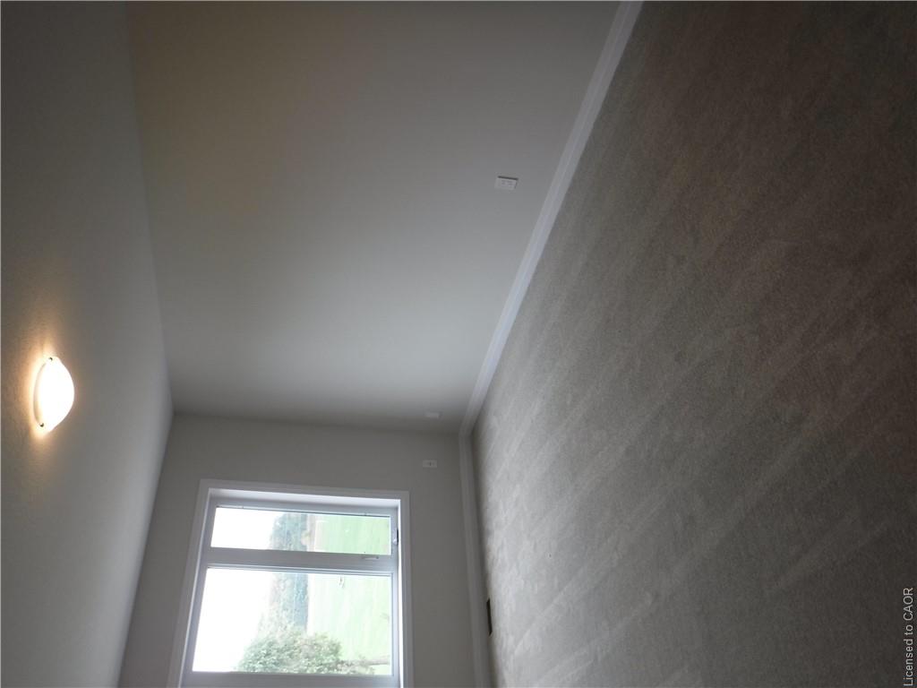 65 Progress Crescent Property Photo 14