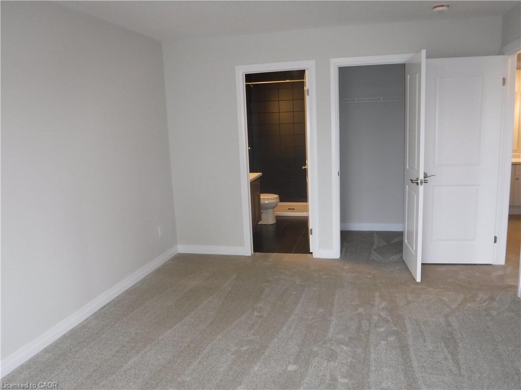 65 Progress Crescent Property Photo 15