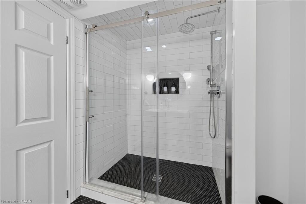 256 Moorland Crescent Property Photo 26