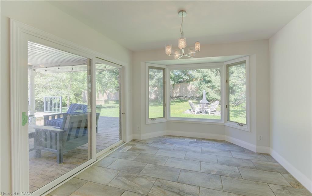 106 Autumn Hill Crescent Property Photo 13