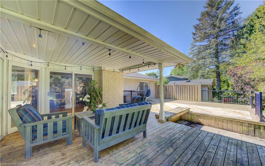 106 Autumn Hill Crescent Property Photo 33