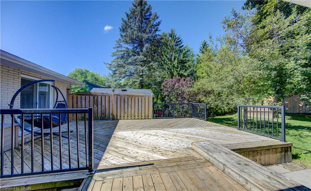 106 Autumn Hill Crescent Property Photo 35