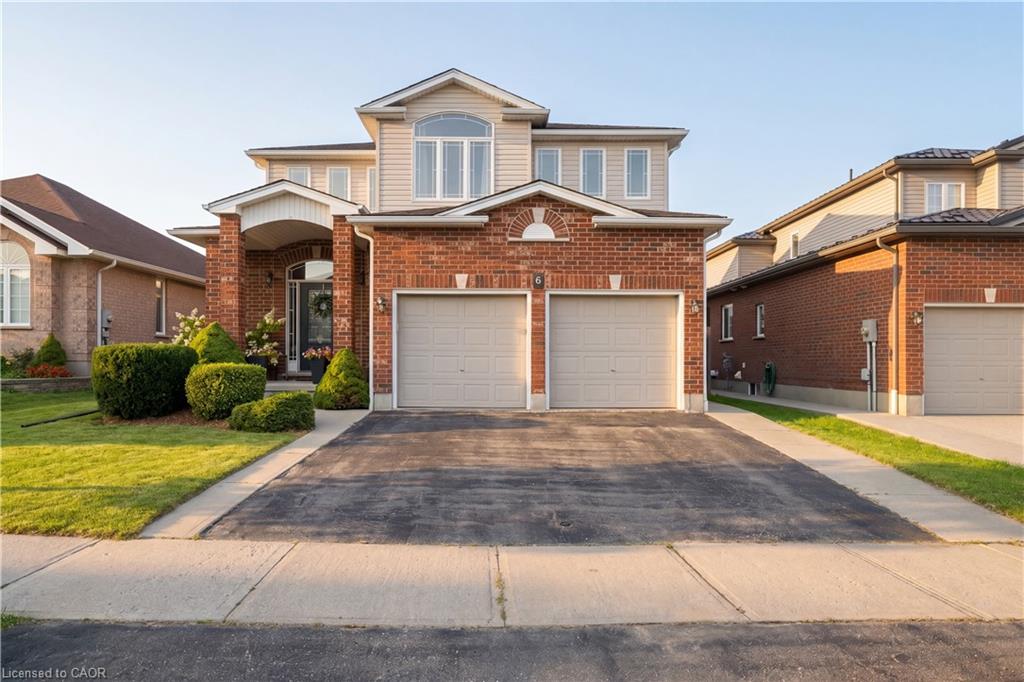 6 Country Clair Street Property Photo 1