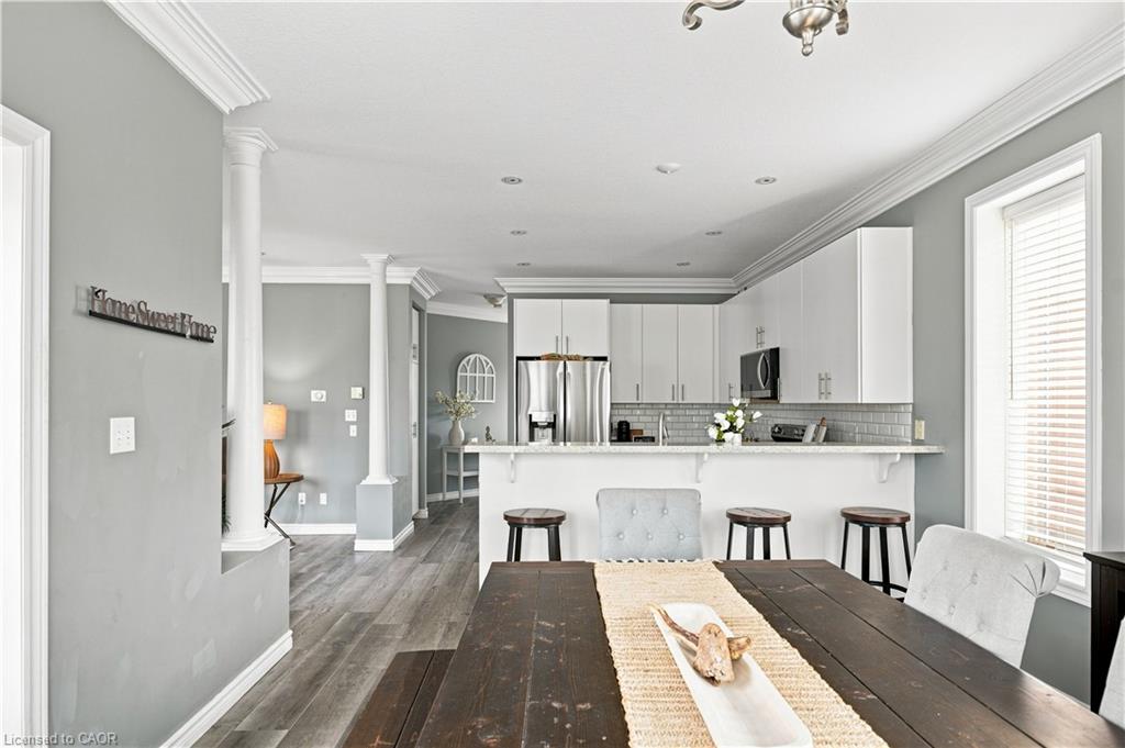 6 Country Clair Street Property Photo 12