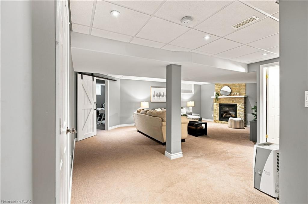 6 Country Clair Street Property Photo 31