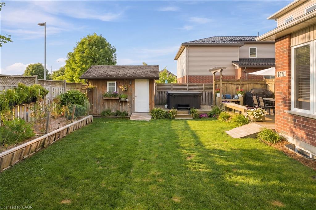 6 Country Clair Street Property Photo 41