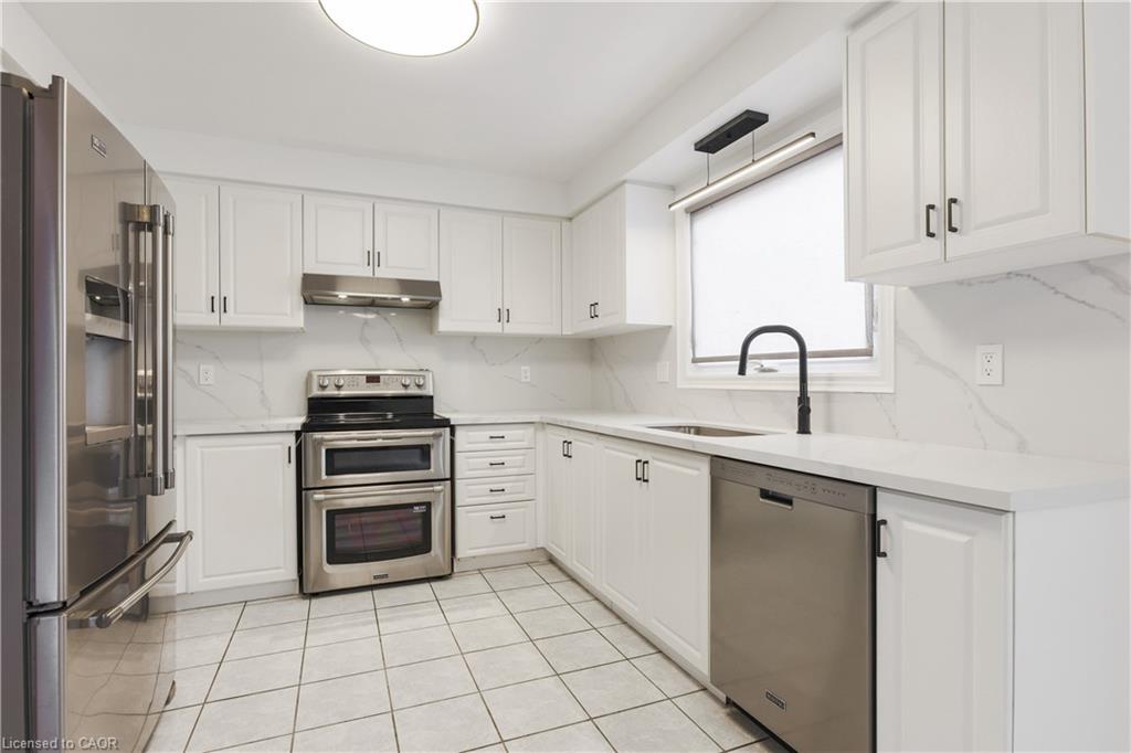 48 Evans Street Property Photo 11