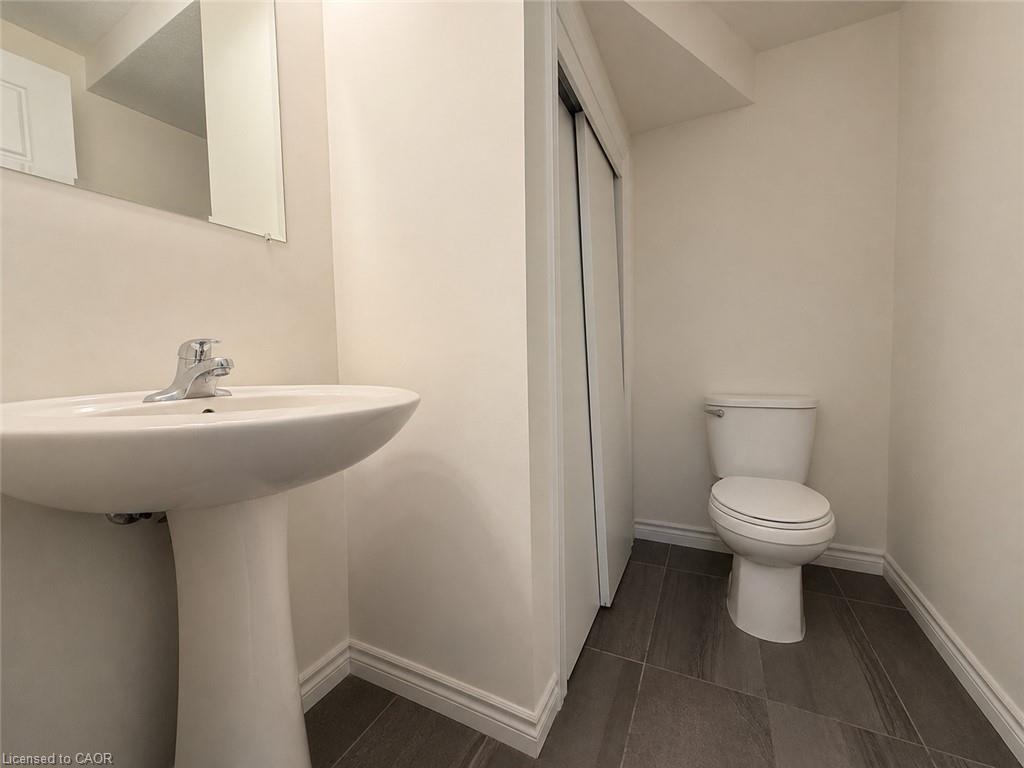 36b-1430 Highland Road W Property Photo 3