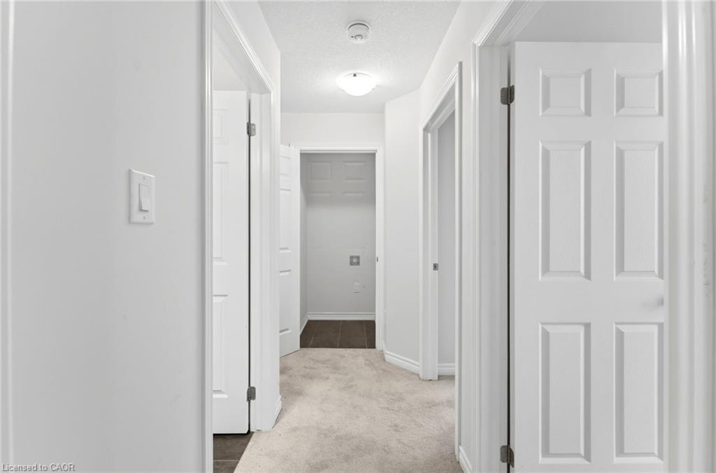 126-677 Park Road N Property Photo 7