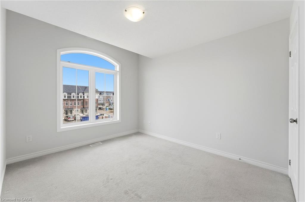 126-677 Park Road N Property Photo 24