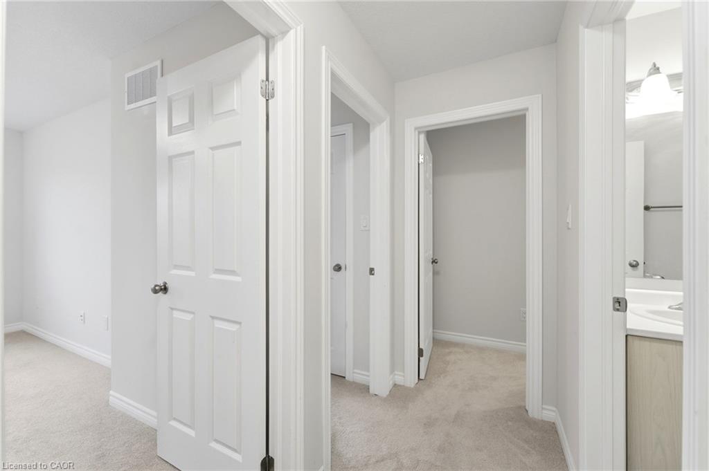 126-677 Park Road N Property Photo 32