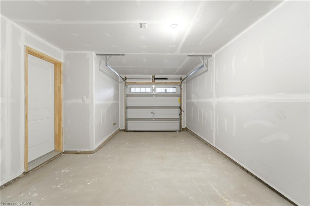 126-677 Park Road N Property Photo 40