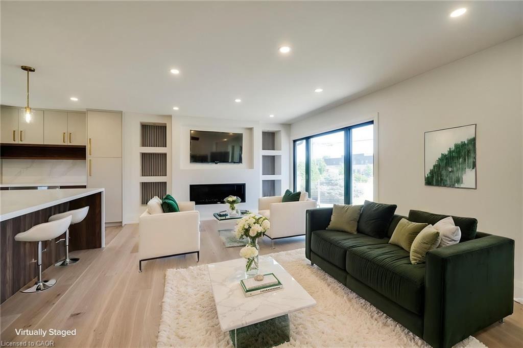 24 Royce Avenue Property Photo 6