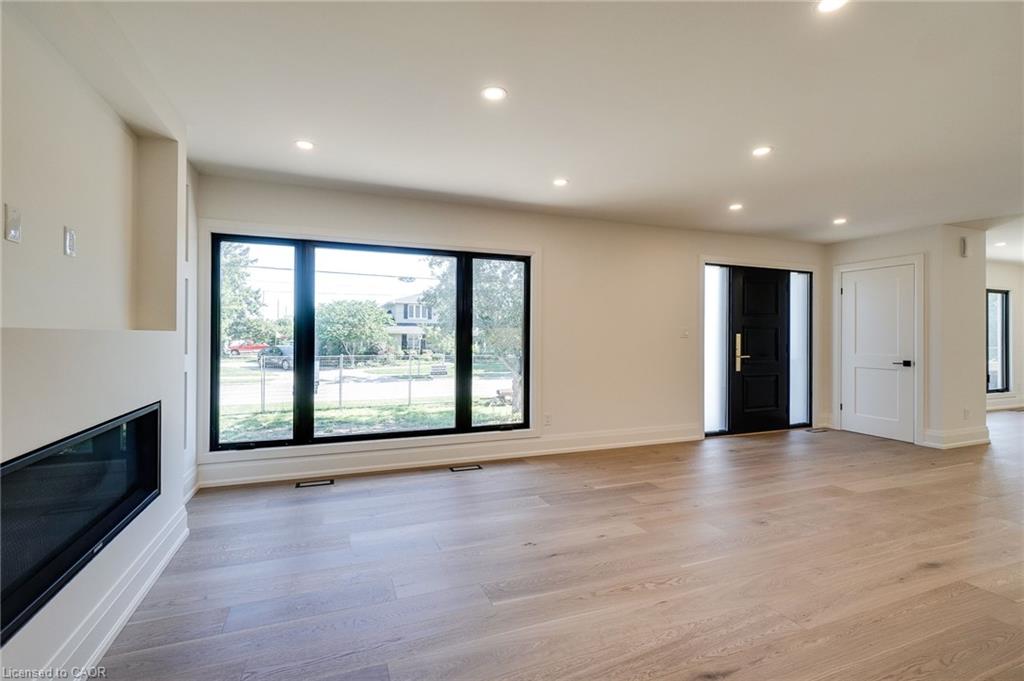 24 Royce Avenue Property Photo 10