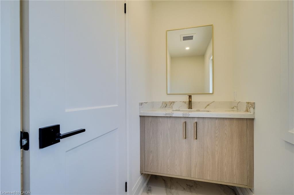 24 Royce Avenue Property Photo 25