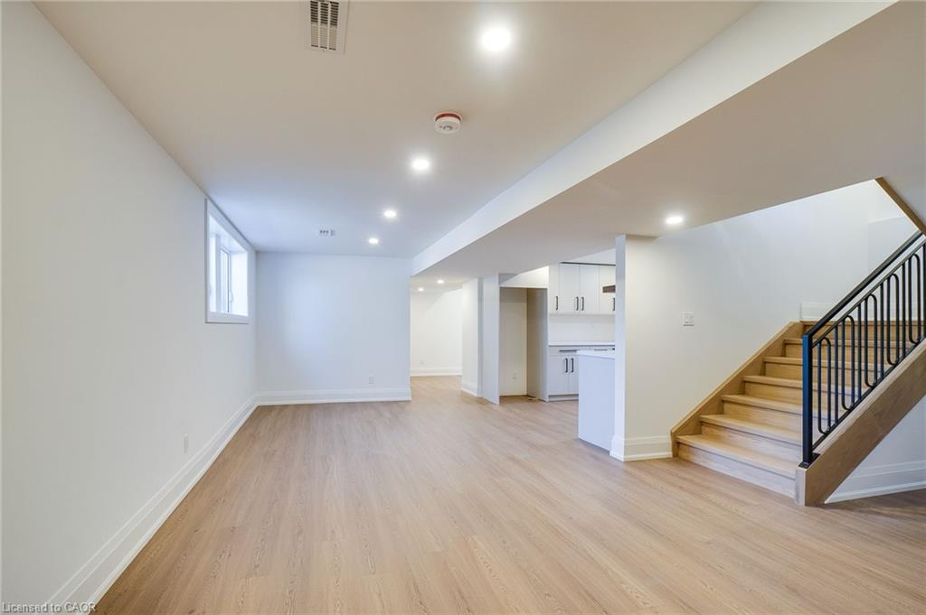24 Royce Avenue Property Photo 43