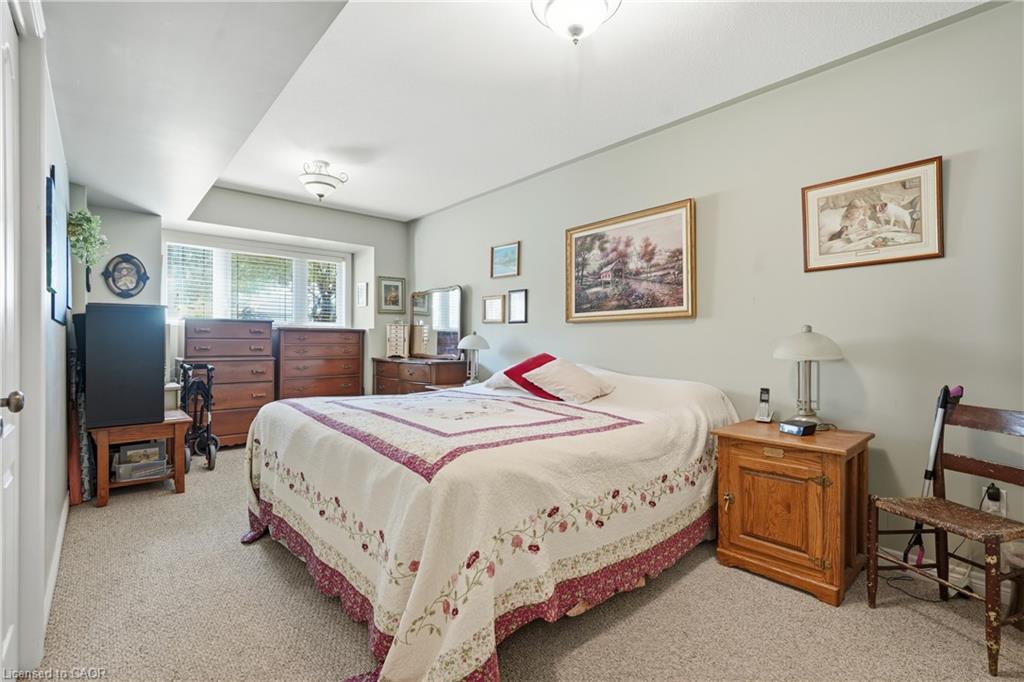 202 Wellbrook Boulevard Property Photo 16