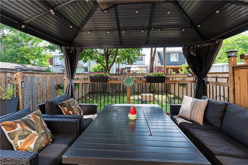 124 Balsam Avenue N Property Photo 48