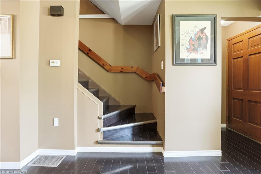 20 Nottingham Court Property Photo 6