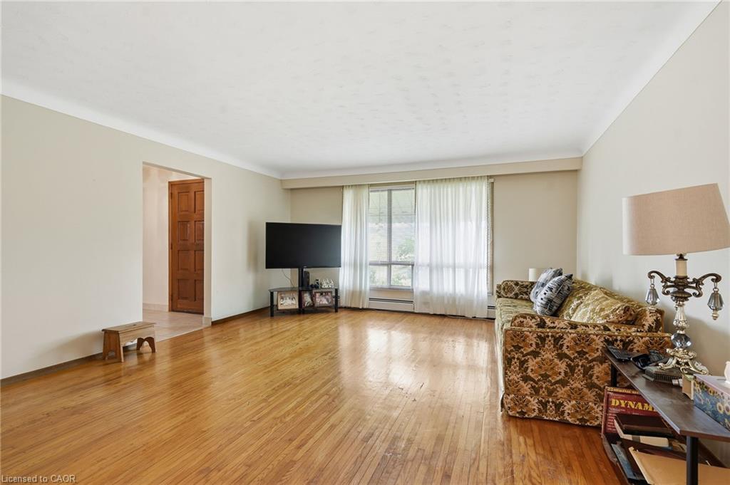 5742 Stanley Avenue Property Photo 2