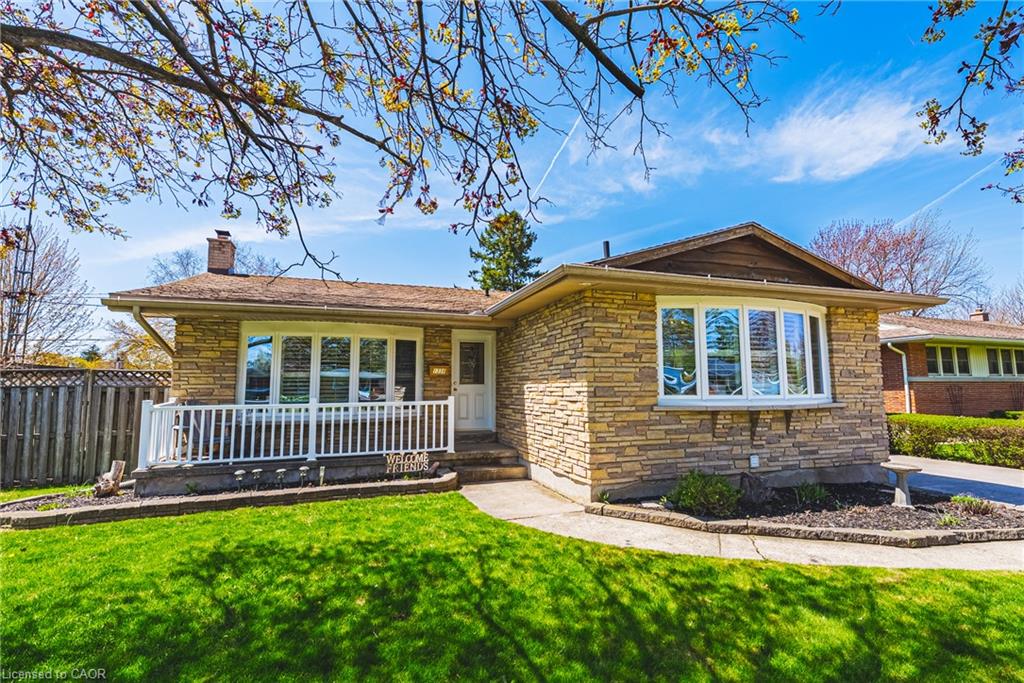 1338 Eleanor Avenue Property Photo 3