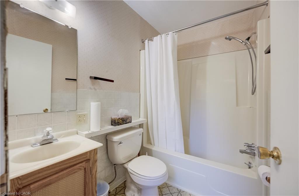 757 Victoria Road Property Photo 15