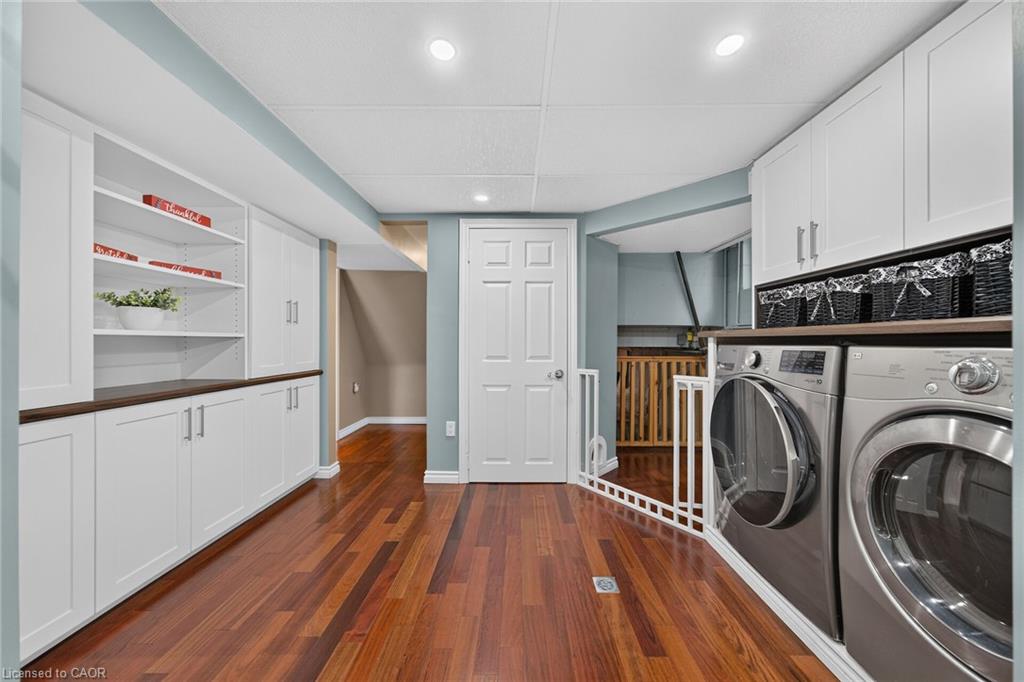 8399 Dickenson Road E Property Photo 37