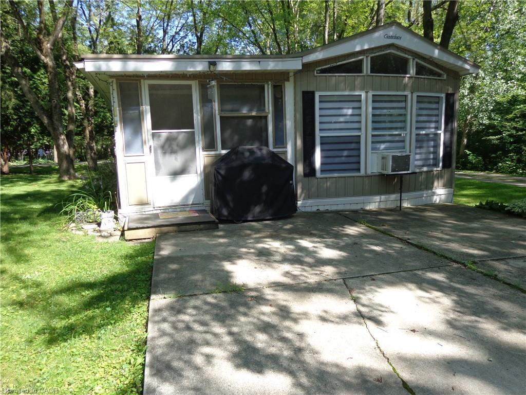 422-1652 Puddicombe Road Property Photo 1