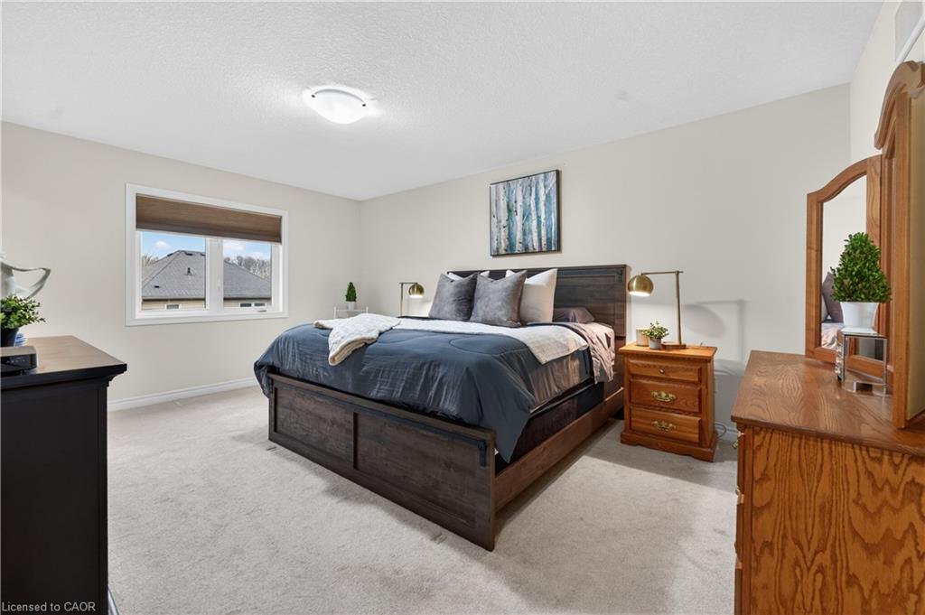 136 Whitwell Way Property Photo 8
