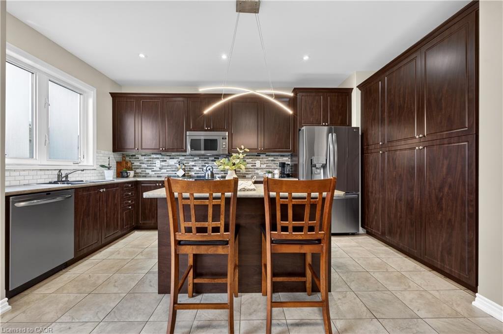 136 Whitwell Way Property Photo 14
