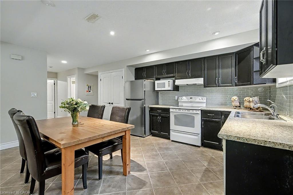 8 Zaduk Place Property Photo 37