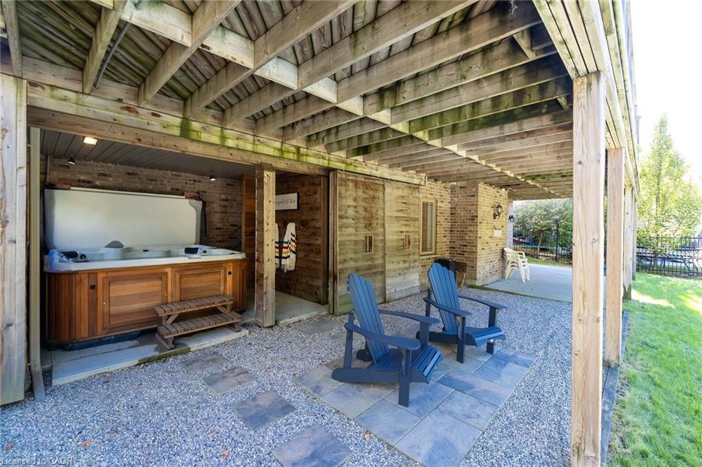 8 Zaduk Place Property Photo 44