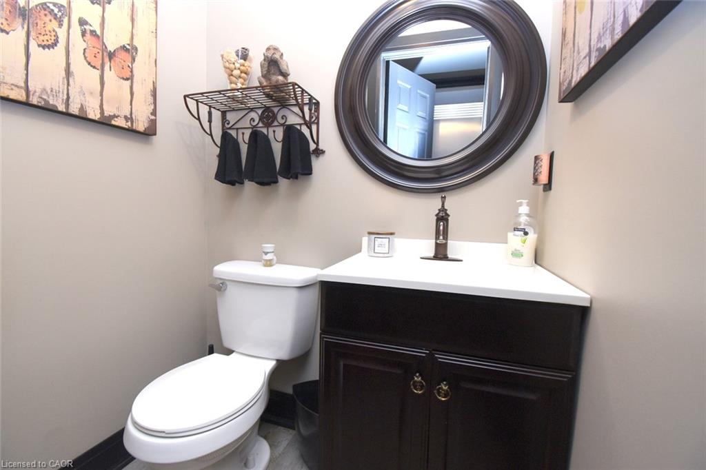 139 Garside Avenue S Property Photo 21